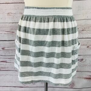 Aeropostale grey and white stripe knit mini skirt